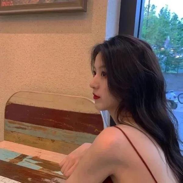 凯旋在子夜